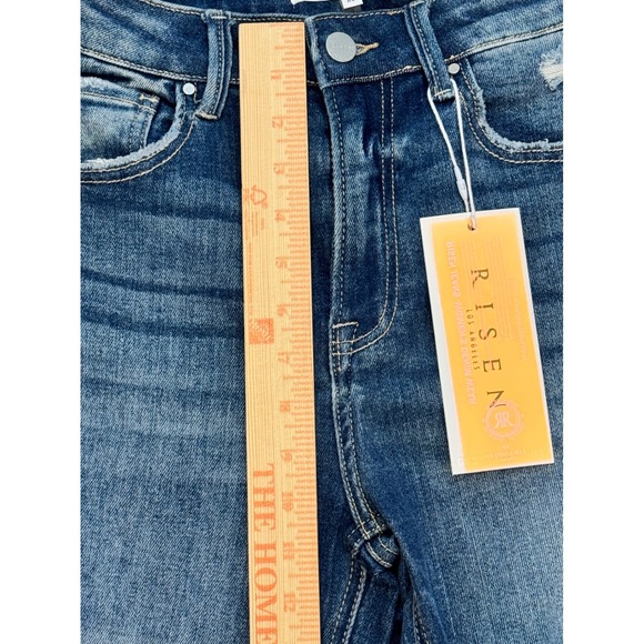 RISEN Jeans Women's Dark Wash Distressed Cropped Flare Denim Jeans Size 3 26W - Picture 6 of 10